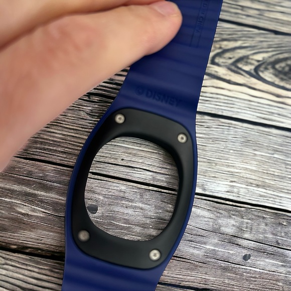 Disney Parks Blue & White Monsters U. Magic Band + Replacement Band - Picture 11 of 11